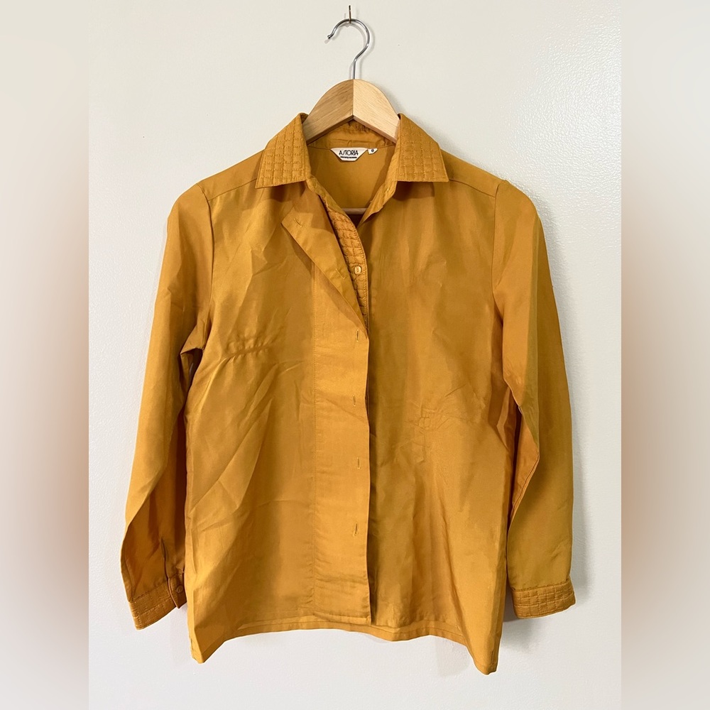 JAPANESE VINTAGE - 90's Lightweight Blouse with Quilt Detailing in Golden Yellow